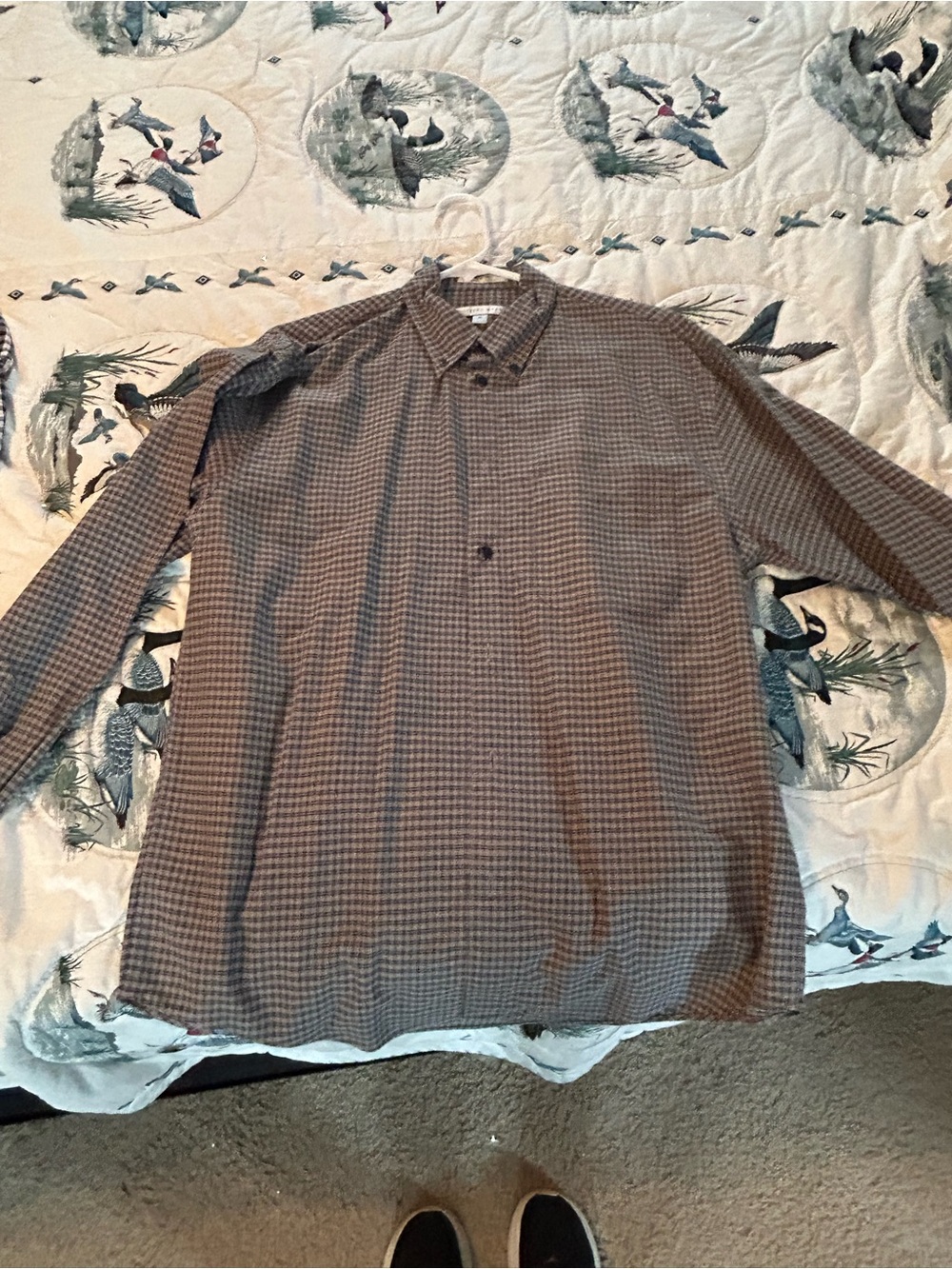 Geoffrey Beene Brown and Gray Houndstooth Button-Down Shirt